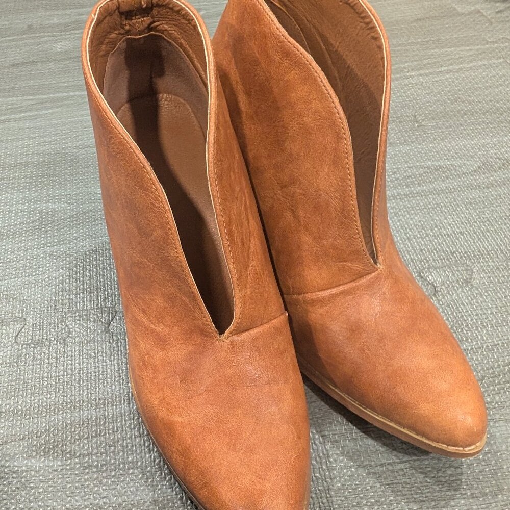 heeled ankle booties